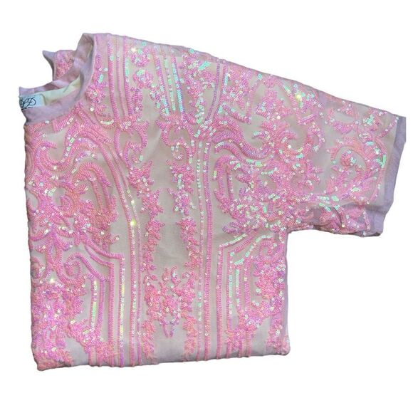 DONNA LEAH DESIGNS One Size Fits All Sequined Appliqués Rib Collar Short Sleeve - Picture 6 of 8